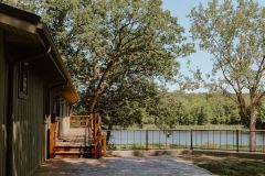 lodge-lake-view